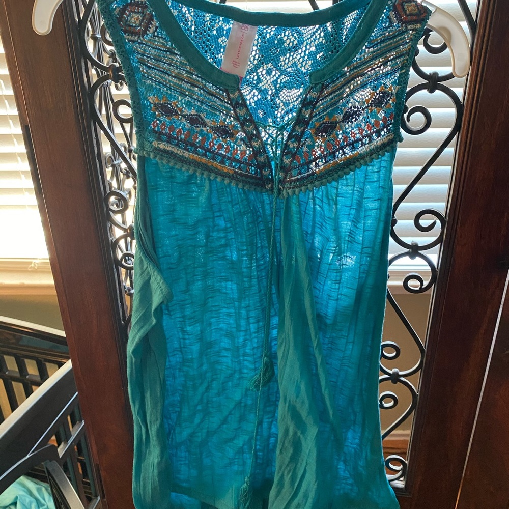 BLUE TANK TOP WITH STRINGS